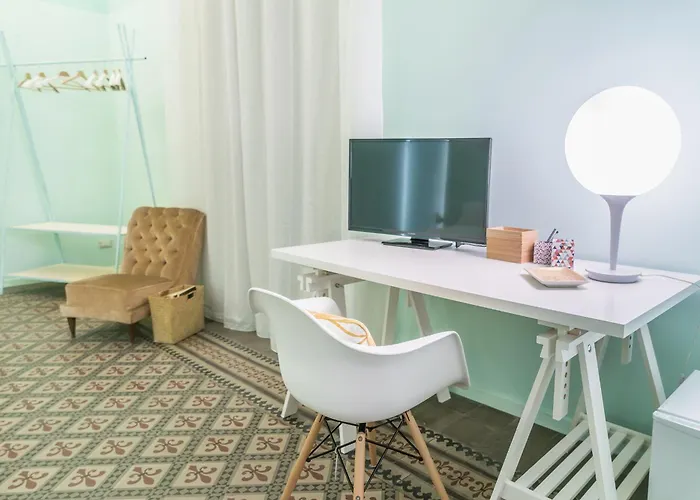 4 Elementi Alojamento de Acomodação e Pequeno-almoço